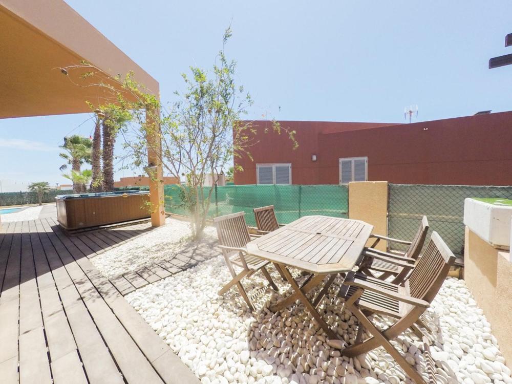 Villa La Marosca - Jacuzzi, Private Pool, 3 Bedrooms Caleta De Fuste Ngoại thất bức ảnh